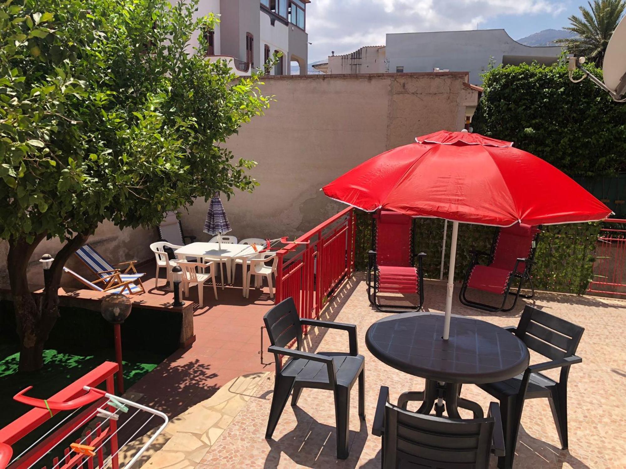 Mondello House Lemon Apartment Palermo Bagian luar foto
